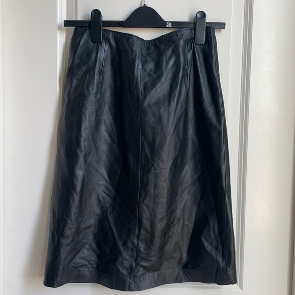 90s Leather Skirt‎ - Picture 2 of 5